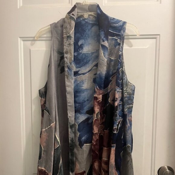 Floral Duster - Picture 2 of 9